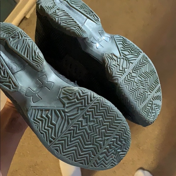 Curry 2.5 - Picture 3 of 4